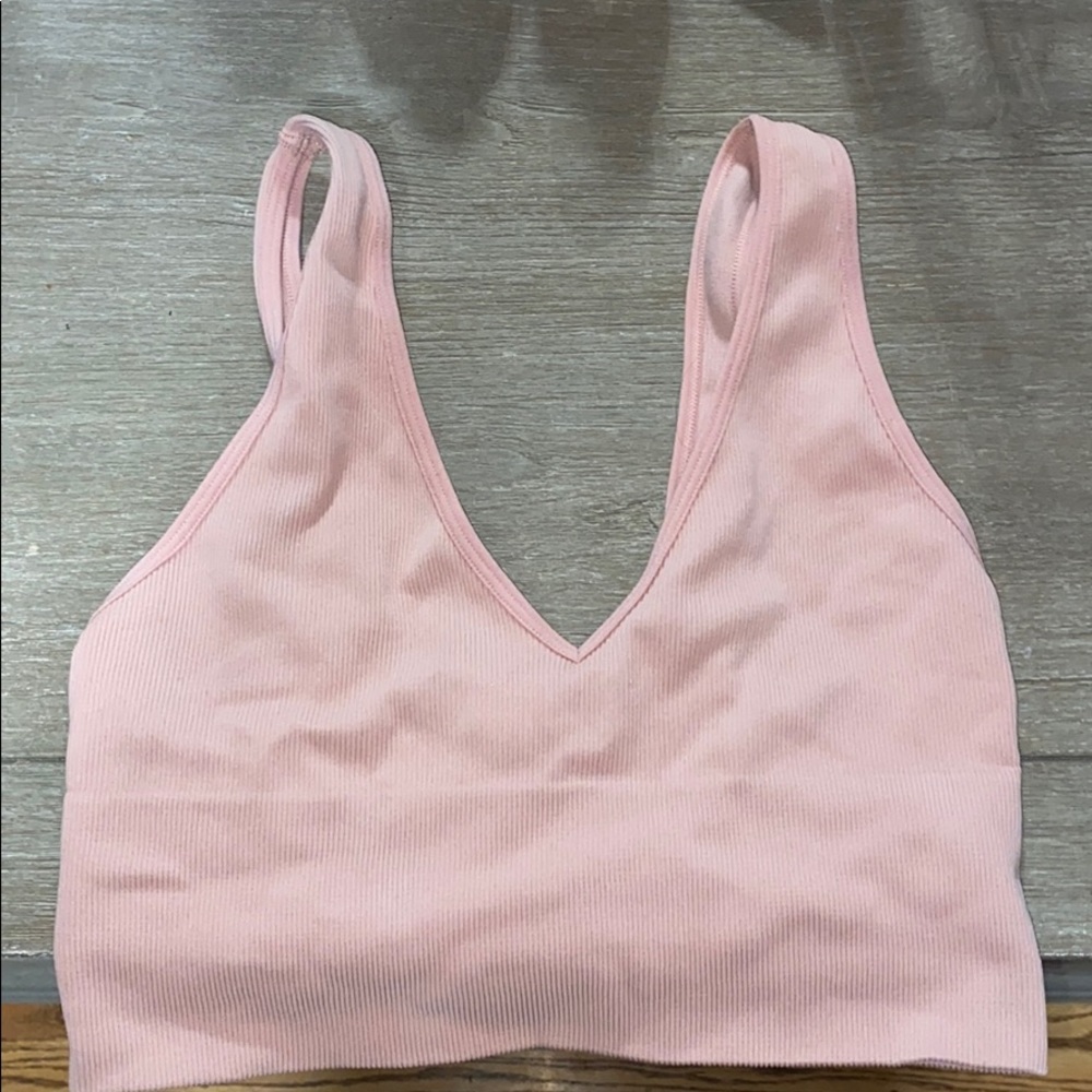 Slimming athletic crop top